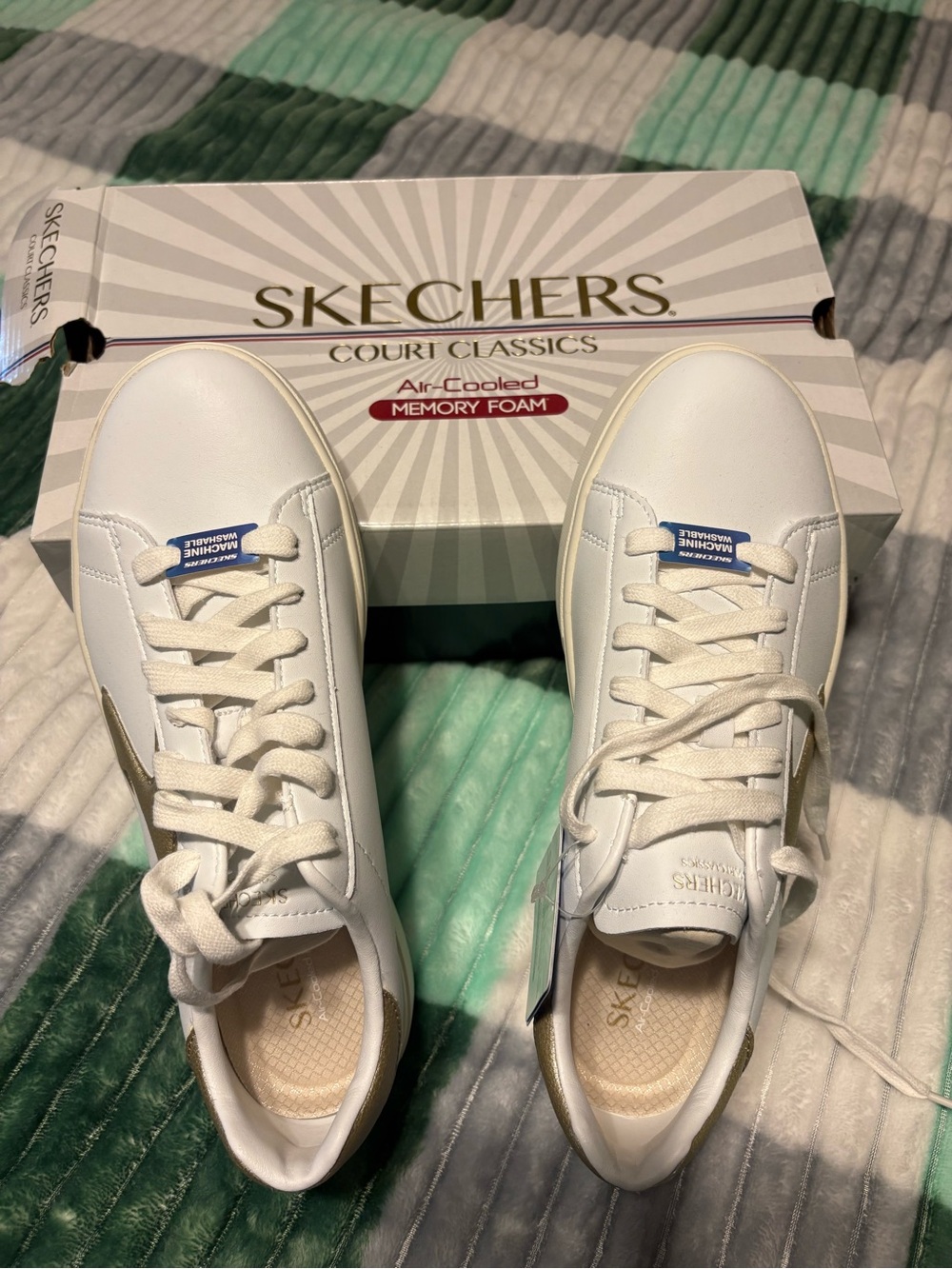 NWT Skechers Womens Court Classics Eden LX-Beaming Glory White/Gold - SIZE 9.5